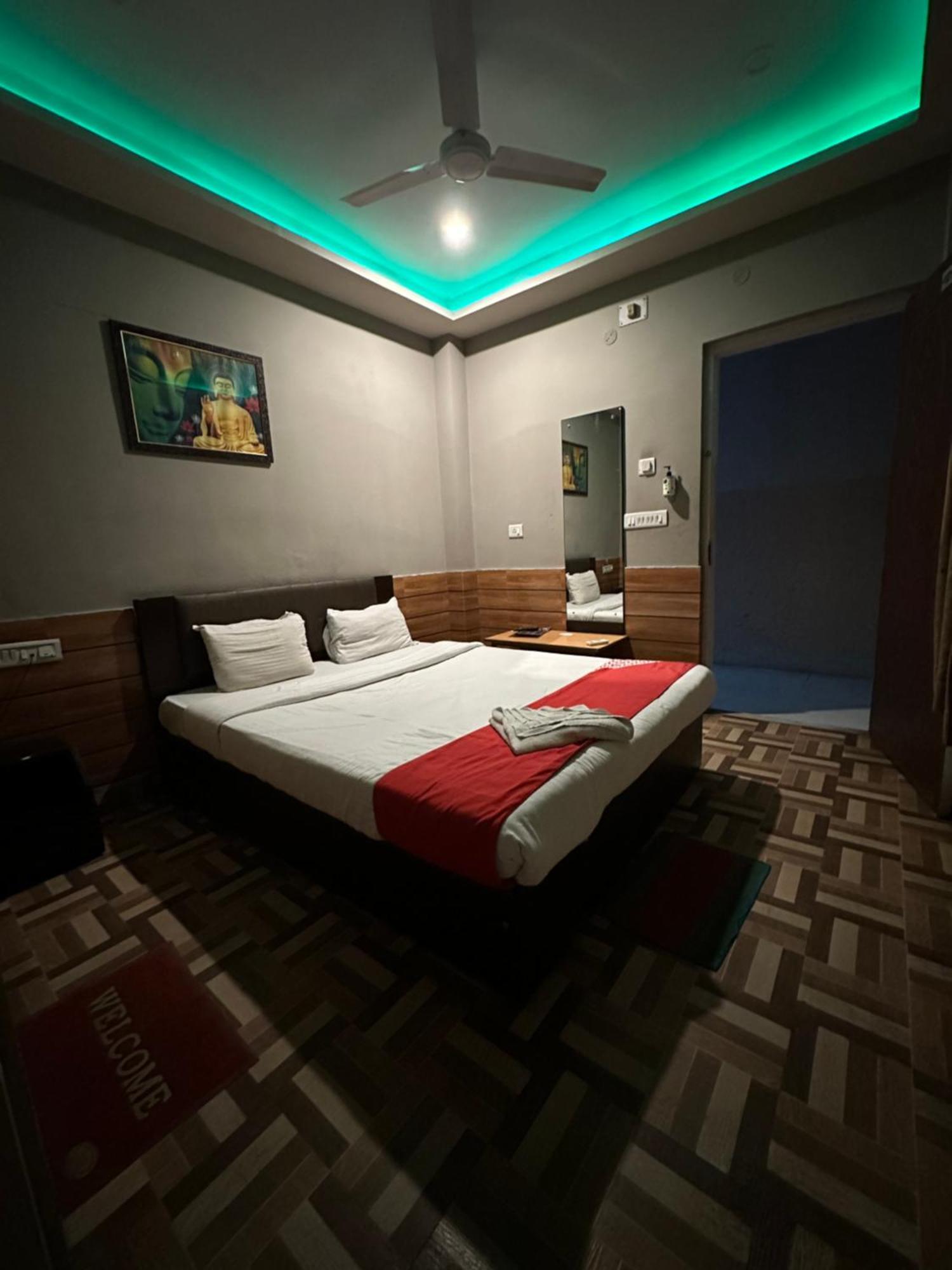 Gd Hotel Njp Siliguri Zewnętrze zdjęcie