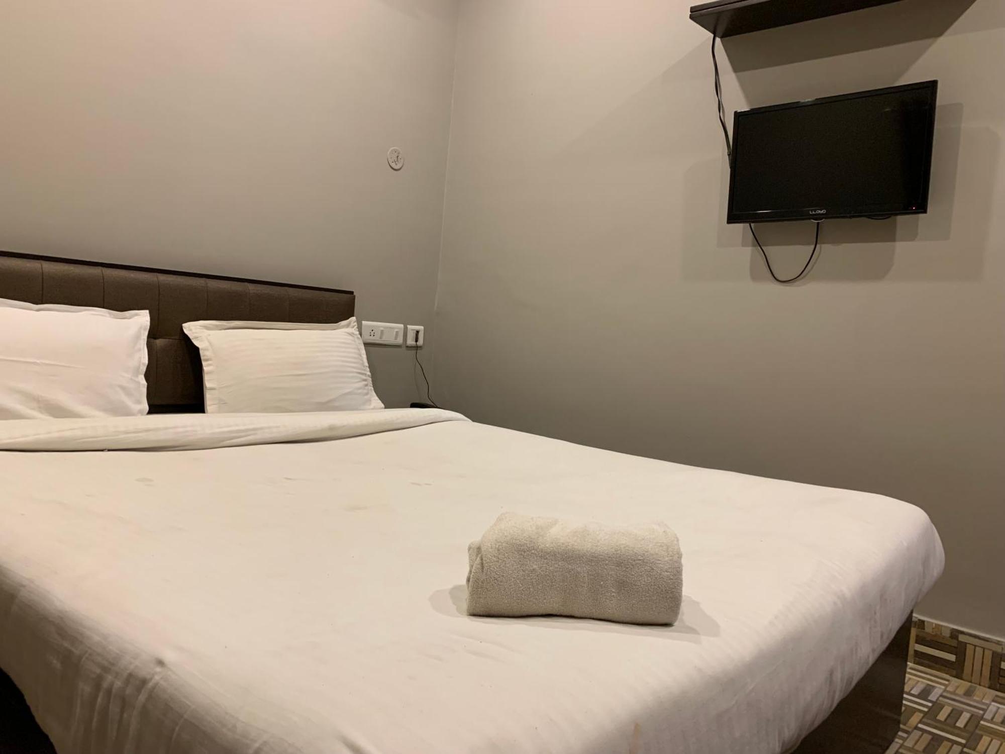 Gd Hotel Njp Siliguri Zewnętrze zdjęcie